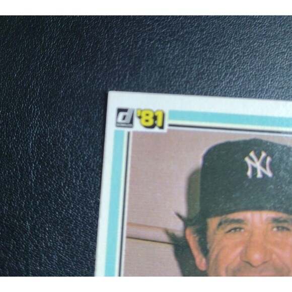 Yogi Berra 1981 Donruss #351 First Edition Collector Series Error Card NM - Picture 7 of 9